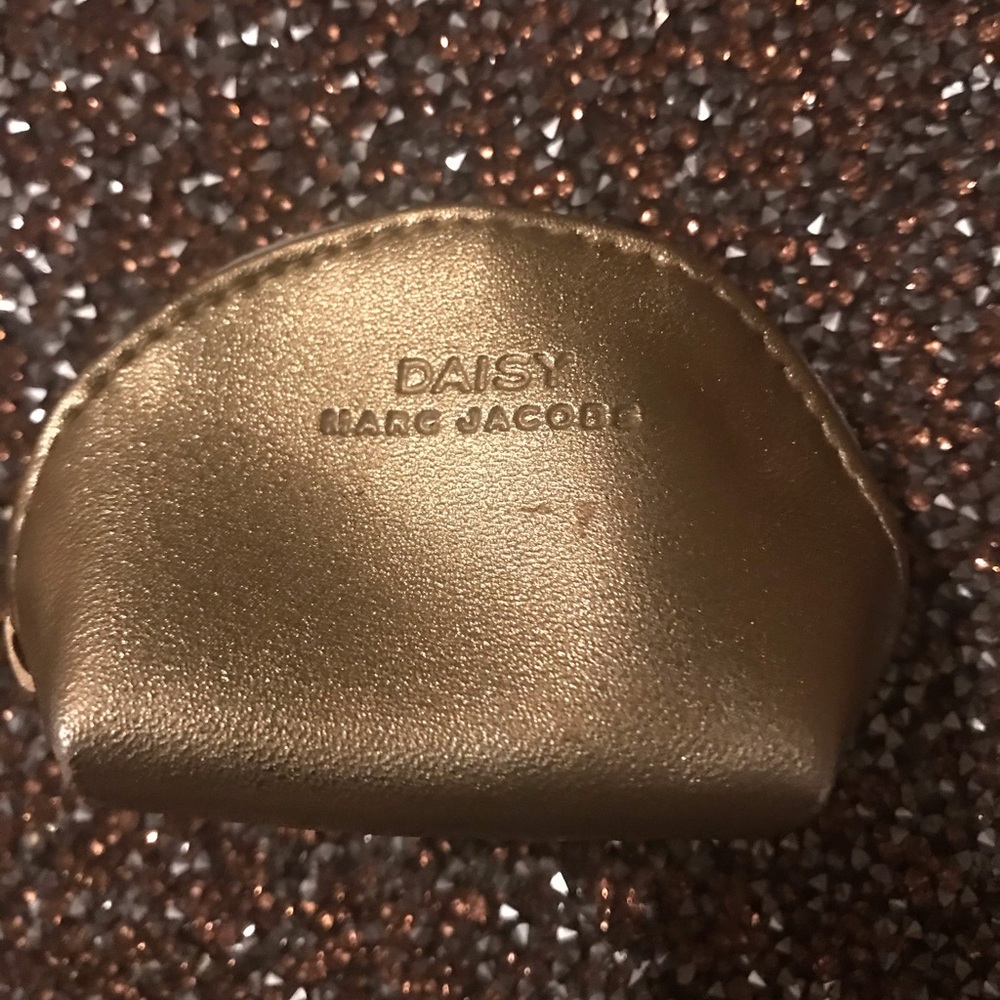 ⭐️⭐️4 for $15 plus $4.99 shipping ⭐️ Marc Jacob